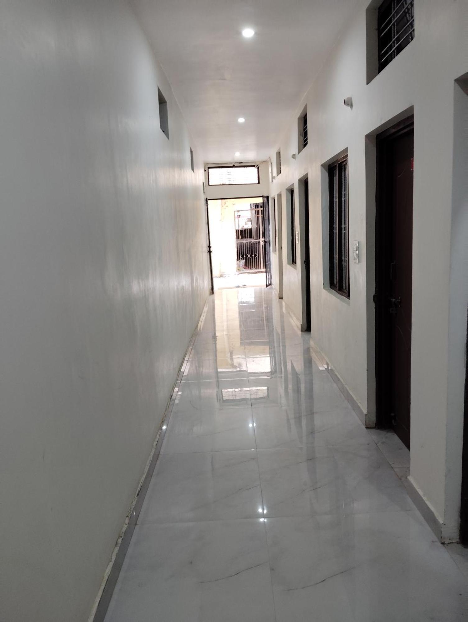 Hotel Narayana Residency Gupta Kashi Ngoại thất bức ảnh